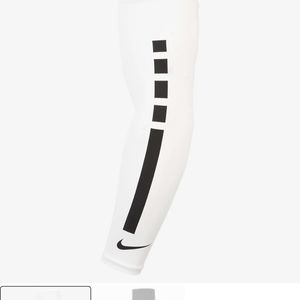 NEW NIKE compression sleeves set